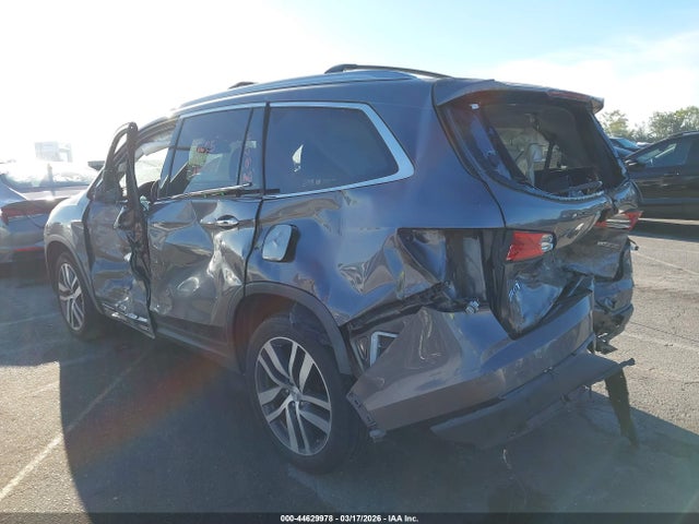 Honda Pilot Touring 2016 5FNYF5H90GB015207 Image 18