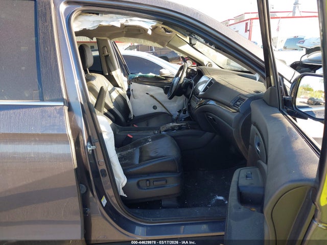 Honda Pilot Touring 2016 5FNYF5H90GB015207 Image 5