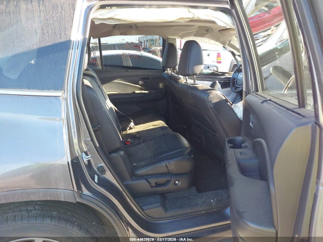 Honda Pilot Touring 2016 5FNYF5H90GB015207 Image 8