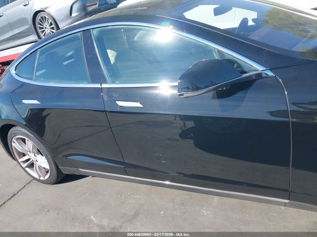 Продаж на аукціоні авто 2016 Tesla Model S 60/70/75/85, vin: 5YJSA1E16GF124217, номер лоту: 44629983