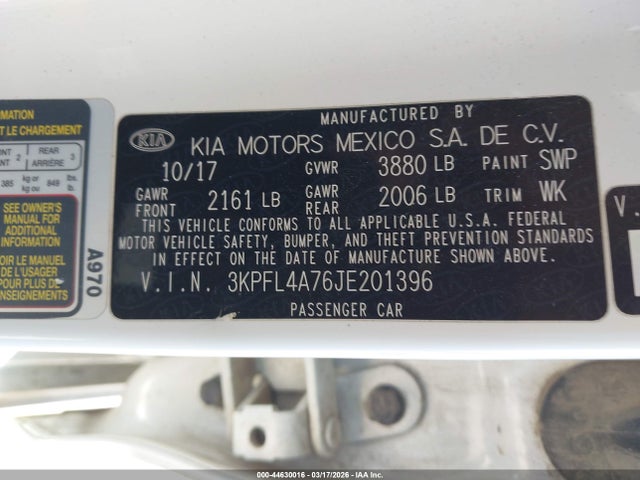 KIA FORTE LX 2018 3KPFL4A76JE201396 Image 9