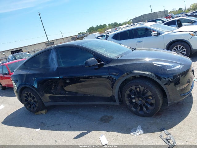 Aukcja sprzedaży 2024 Tesla Model Y Long Range Single Motor Rear-wheel Drive/rwd, vin: 7SAYGDED6RF010437, numer aukcji: 44630029