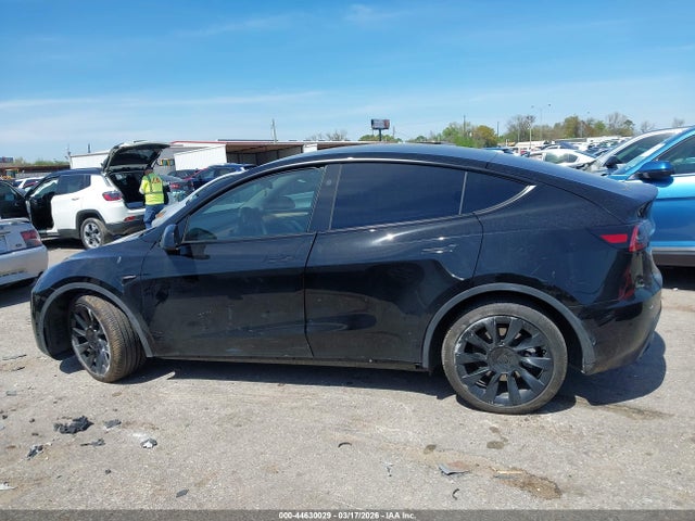 Aukcja sprzedaży 2024 Tesla Model Y Long Range Single Motor Rear-wheel Drive/rwd, vin: 7SAYGDED6RF010437, numer aukcji: 44630029