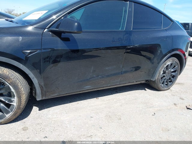 Aukcja sprzedaży 2024 Tesla Model Y Long Range Single Motor Rear-wheel Drive/rwd, vin: 7SAYGDED6RF010437, numer aukcji: 44630029