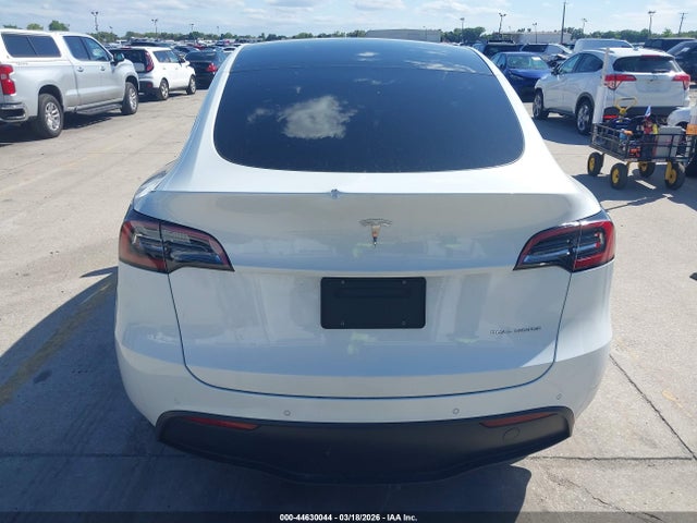Продаж на аукціоні авто 2022 Tesla Model Y Long Range Dual Motor All-wheel Drive, vin: 7SAYGDEE9NF327972, номер лоту: 44630044