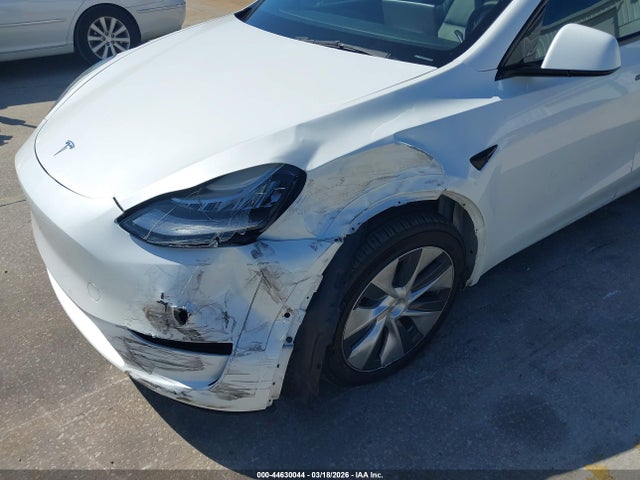Продаж на аукціоні авто 2022 Tesla Model Y Long Range Dual Motor All-wheel Drive, vin: 7SAYGDEE9NF327972, номер лоту: 44630044