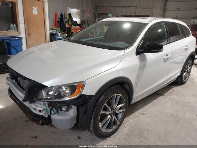 2015 VOLVO V60 CROSS COUNTRY YV4612HK3F1001135 Photo 1