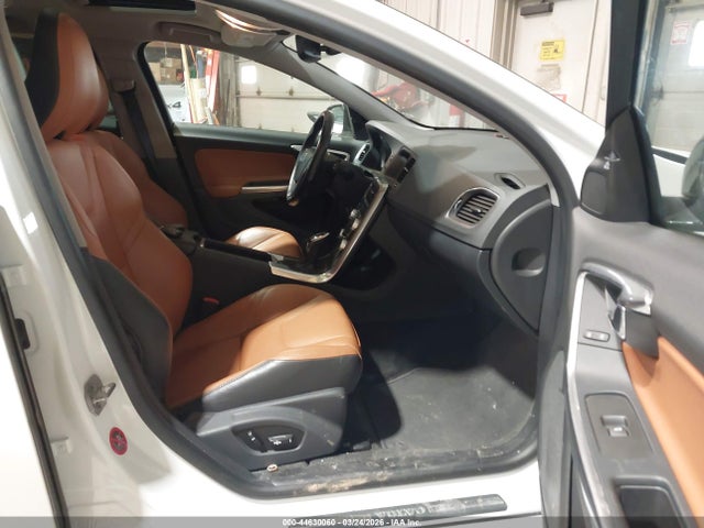 2015 VOLVO V60 CROSS COUNTRY YV4612HK3F1001135 Photo 4