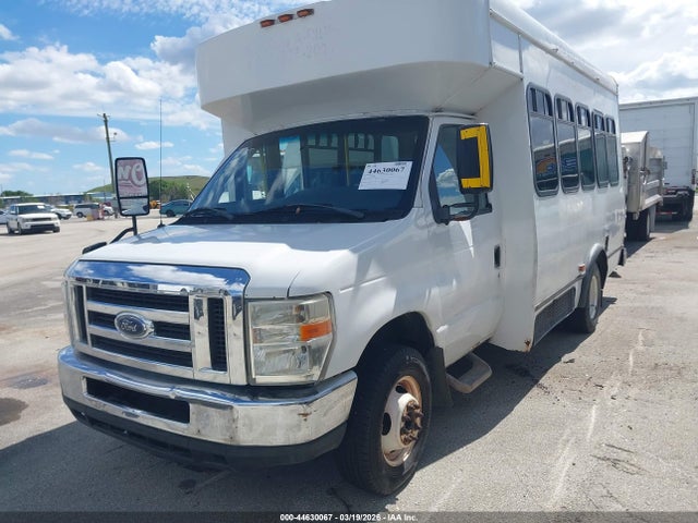 2009 Ford Bus E-350 Cutaway მანქანა იყიდება აუქციონზე, vin: 1FDEE35PX9DA92105, აუქციონის ნომერი: 44630067