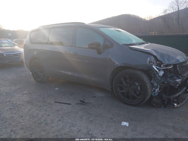 Продаж на аукціоні авто 2025 Chrysler Pacifica Limited Awd, vin: 2C4RC3GGXSR528575, номер лоту: 44630079