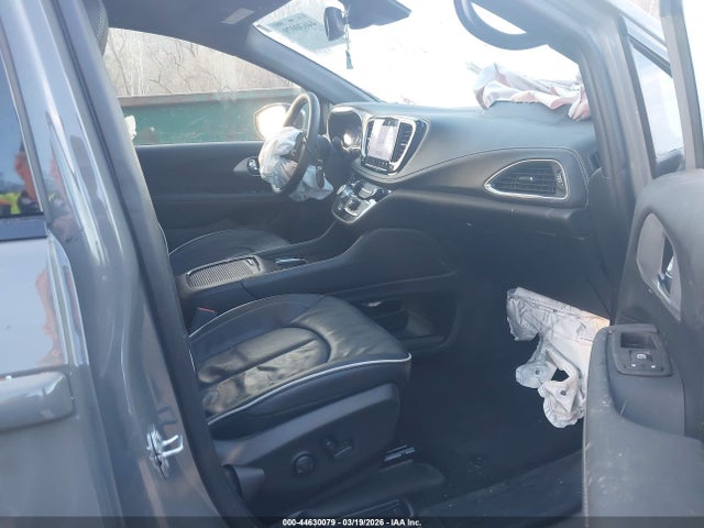 Продаж на аукціоні авто 2025 Chrysler Pacifica Limited Awd, vin: 2C4RC3GGXSR528575, номер лоту: 44630079