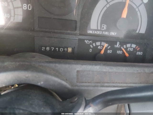 Продажа на аукционе авто 2000 Gmc Tc6h042, vin: 1GDG6H1B8YJ906829, номер лота: 44630082