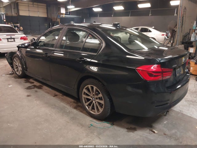 2016 BMW 320I WBA8E5G54GNT94034 Photo 2