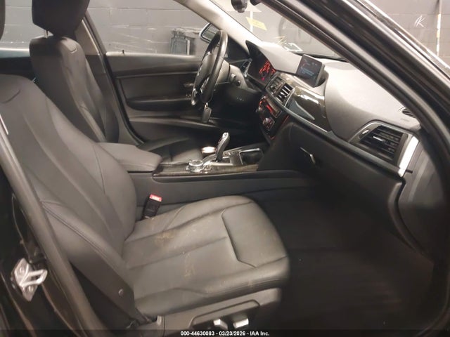 2016 BMW 320I WBA8E5G54GNT94034 Photo 4