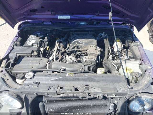 1C4BJWDG1HL593619 Jeep Wrangler Unlimited Sport 4x4