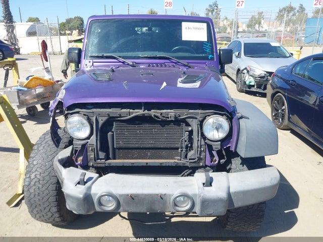 1C4BJWDG1HL593619 Jeep Wrangler Unlimited Sport 4x4