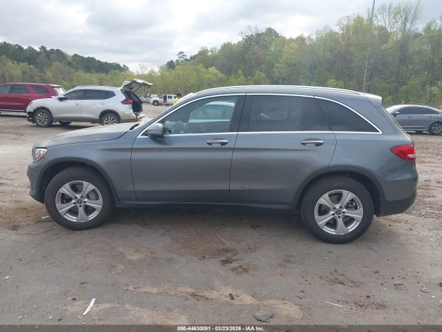 2018 Mercedes-benz Glc 300 მანქანა იყიდება აუქციონზე, vin: WDC0G4JB9JV044614, აუქციონის ნომერი: 44630091