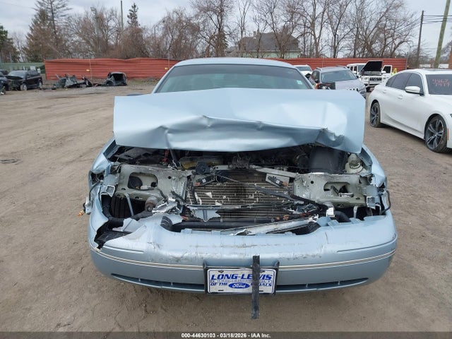 Продажа на аукционе авто 2005 Ford Crown Victoria Lx/lx Sport, vin: 2FAHP74W15X126467, номер лота: 44630103