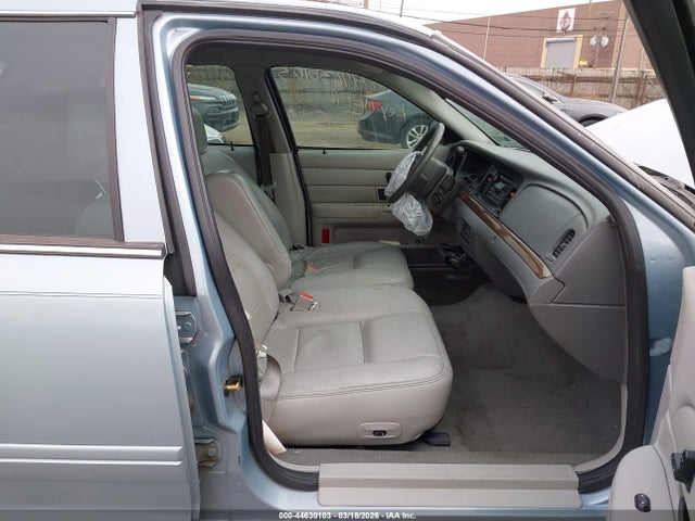 Продажа на аукционе авто 2005 Ford Crown Victoria Lx/lx Sport, vin: 2FAHP74W15X126467, номер лота: 44630103
