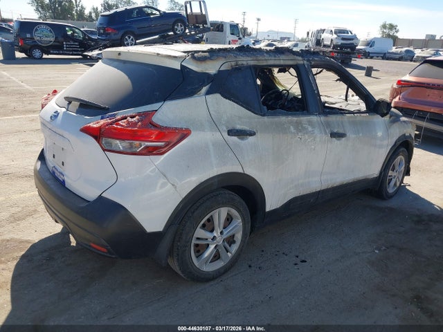 2019 NISSAN KICKS 3N1CP5CU1KL549056 Photo 3