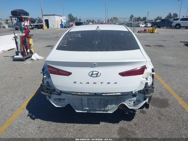 Hyundai Elantra Value Edition 2019 5NPD84LF8KH422038 Image 17