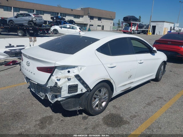 Hyundai Elantra Value Edition 2019 5NPD84LF8KH422038 Image 4