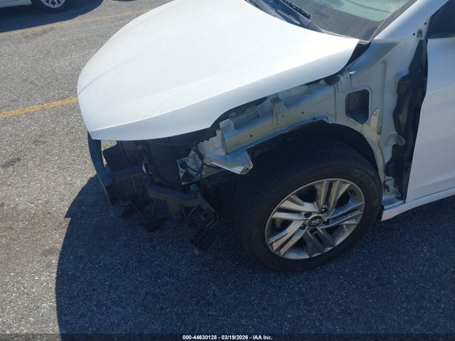 Hyundai Elantra Value Edition 2019 5NPD84LF8KH422038 Image 6