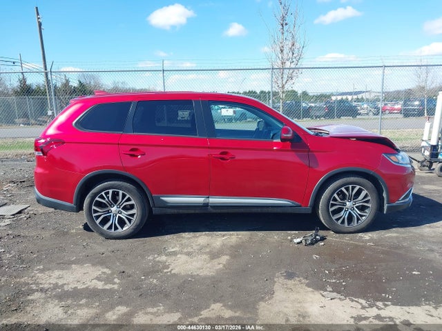 Продаж на аукціоні авто 2017 Mitsubishi Outlander Se, vin: JA4AD3A32HZ035644, номер лоту: 44630130