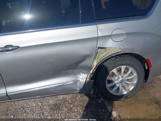 2018 CHRYSLER PACIFICA 2C4RC1EG6JR261828 Photo 5