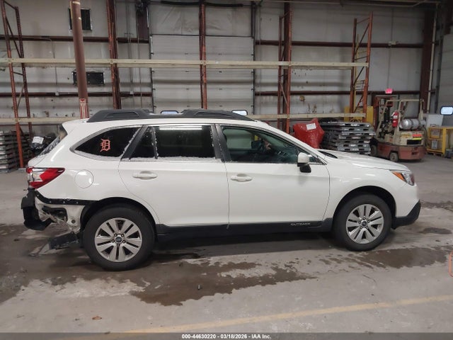 Aukcja sprzedaży 2015 Subaru Outback 2.5i Premium, vin: 4S4BSACC2F3279467, numer aukcji: 44630220