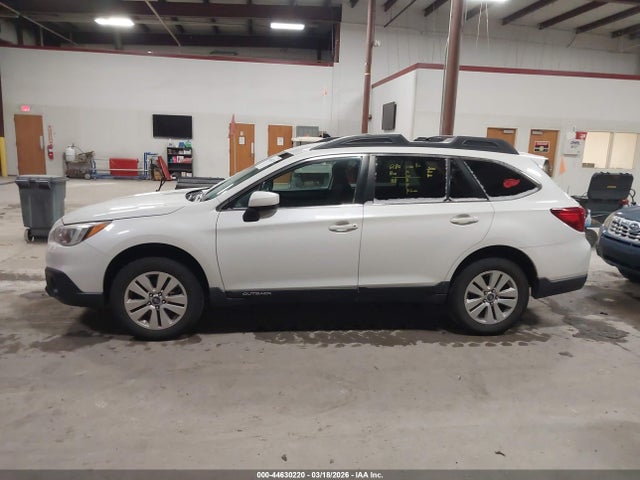 Aukcja sprzedaży 2015 Subaru Outback 2.5i Premium, vin: 4S4BSACC2F3279467, numer aukcji: 44630220