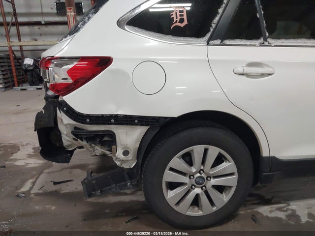 Aukcja sprzedaży 2015 Subaru Outback 2.5i Premium, vin: 4S4BSACC2F3279467, numer aukcji: 44630220