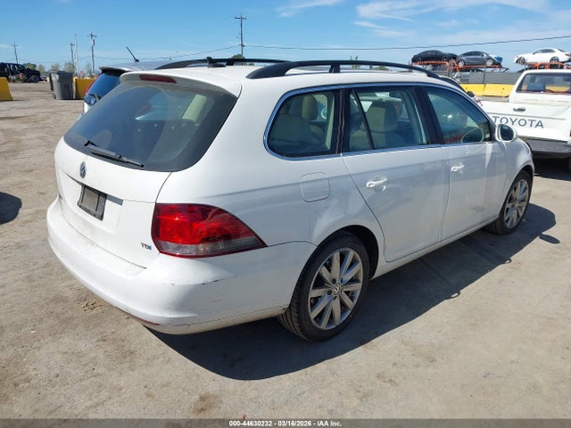 2011 Volkswagen Jetta Sportwagen 2.0l Tdi მანქანა იყიდება აუქციონზე, vin: 3VWPL7AJ4BM716743, აუქციონის ნომერი: 44630232