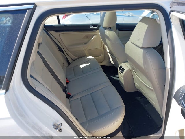 2011 Volkswagen Jetta Sportwagen 2.0l Tdi მანქანა იყიდება აუქციონზე, vin: 3VWPL7AJ4BM716743, აუქციონის ნომერი: 44630232
