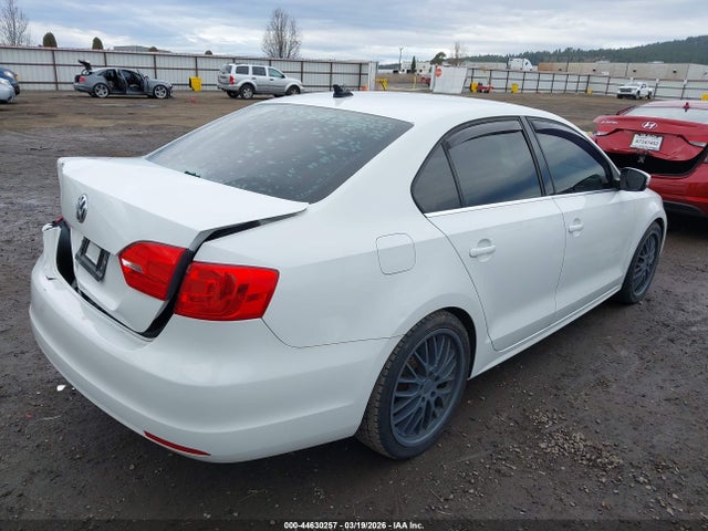 3VWD17AJ2EM300039 Volkswagen Jetta 1.8t Se