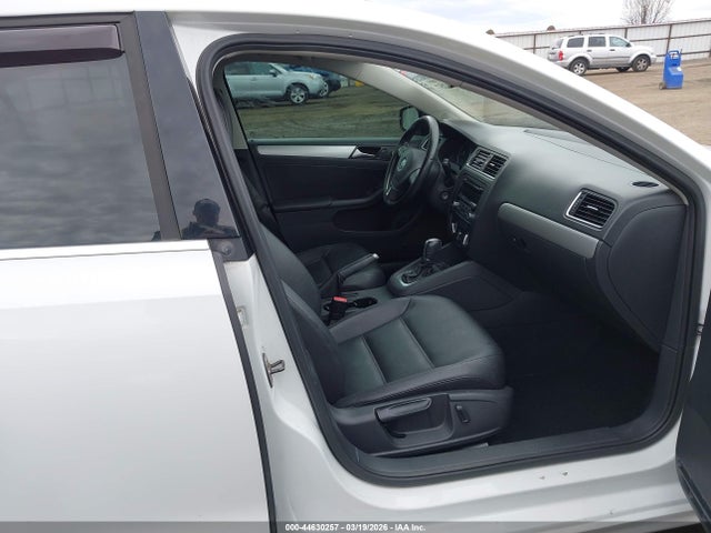 3VWD17AJ2EM300039 Volkswagen Jetta 1.8t Se