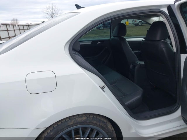 3VWD17AJ2EM300039 Volkswagen Jetta 1.8t Se