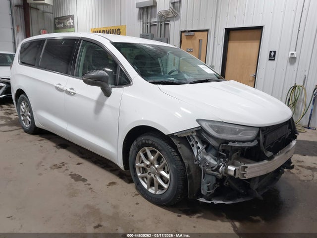2024 CHRYSLER PACIFICA 2C4RC1BG4RR182917