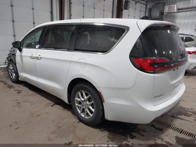 2024 CHRYSLER PACIFICA 2C4RC1BG4RR182917 Photo 2