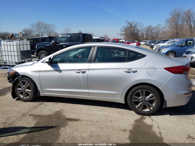 Aukcja sprzedaży 2017 Hyundai Elantra Value Edition, vin: 5NPD84LF0HH210839, numer aukcji: 44630263