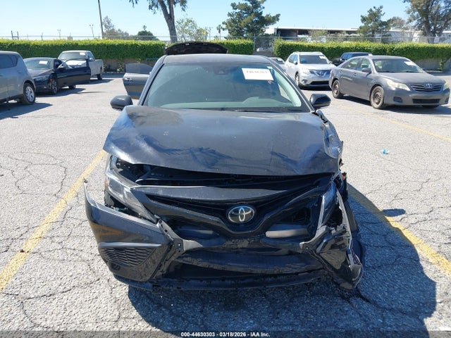 4T1G11AKXRU852651 Toyota CAMRY SE