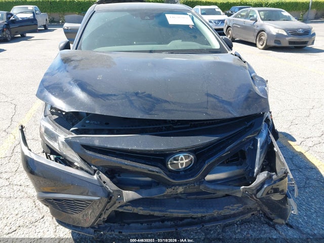 4T1G11AKXRU852651 Toyota CAMRY SE