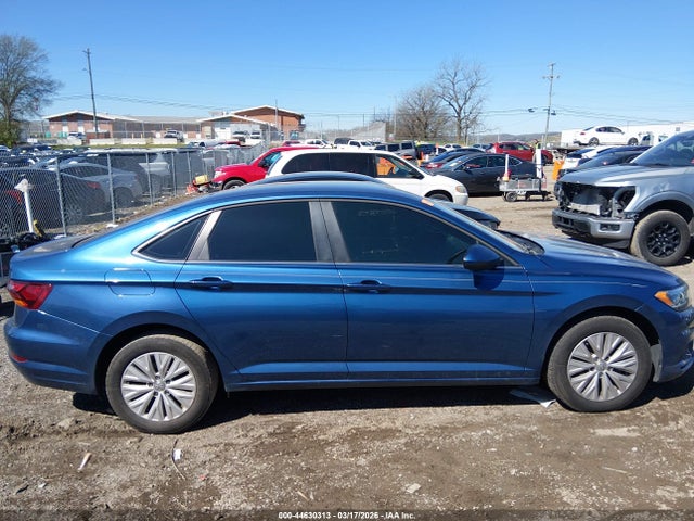 2019 Volkswagen Jetta 1.4t S მანქანა იყიდება აუქციონზე, vin: 3VWN57BU8KM217972, აუქციონის ნომერი: 44630313