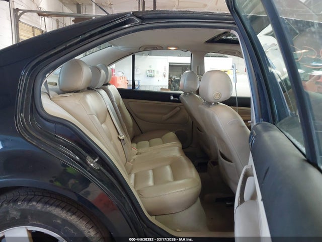 2000 Volkswagen Jetta Gls მანქანა იყიდება აუქციონზე, vin: 3VWSC29M3YM000808, აუქციონის ნომერი: 44630392