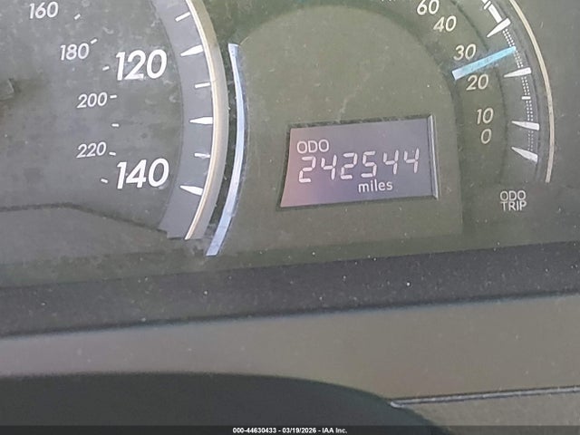 44630433 :رقم المزاد ، 4T1BF1FK5FU931757 vin ، 2015 Toyota Camry Le مزاد بيع