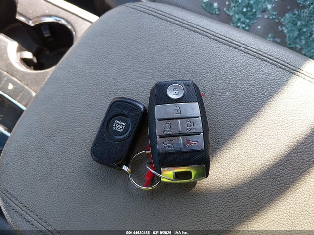 2020 Kia Sedona Ex მანქანა იყიდება აუქციონზე, vin: KNDMB5C19L6609358, აუქციონის ნომერი: 44630465
