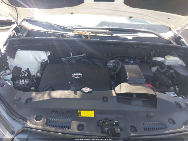 2017 Toyota Highlander Limited მანქანა იყიდება აუქციონზე, vin: 5TDYZRFH8HS234311, აუქციონის ნომერი: 44630509