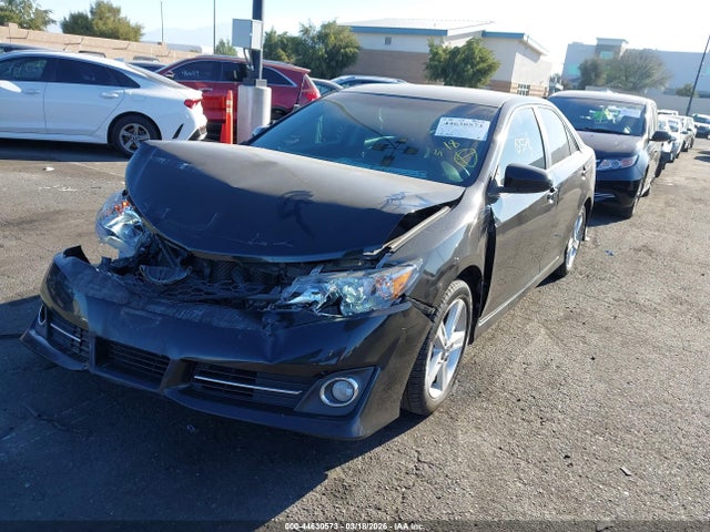 Toyota CAMRY SE 2014 4T1BF1FK5EU423402 Image 2