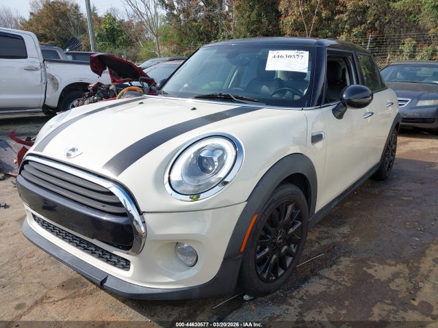 Продаж на аукціоні авто 2018 Mini Hardtop Cooper, vin: WMWXU1C57J2F79560, номер лоту: 44630577