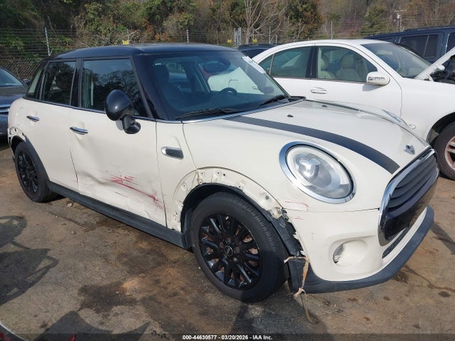 Продаж на аукціоні авто 2018 Mini Hardtop Cooper, vin: WMWXU1C57J2F79560, номер лоту: 44630577